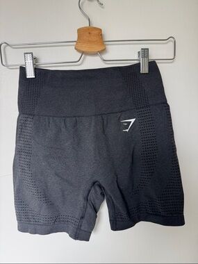 Gymshark Women's High-Waist Charcoal black Seamless Bike Shorts
